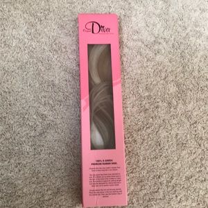 Brand New! Never Used! Diva hair extensions